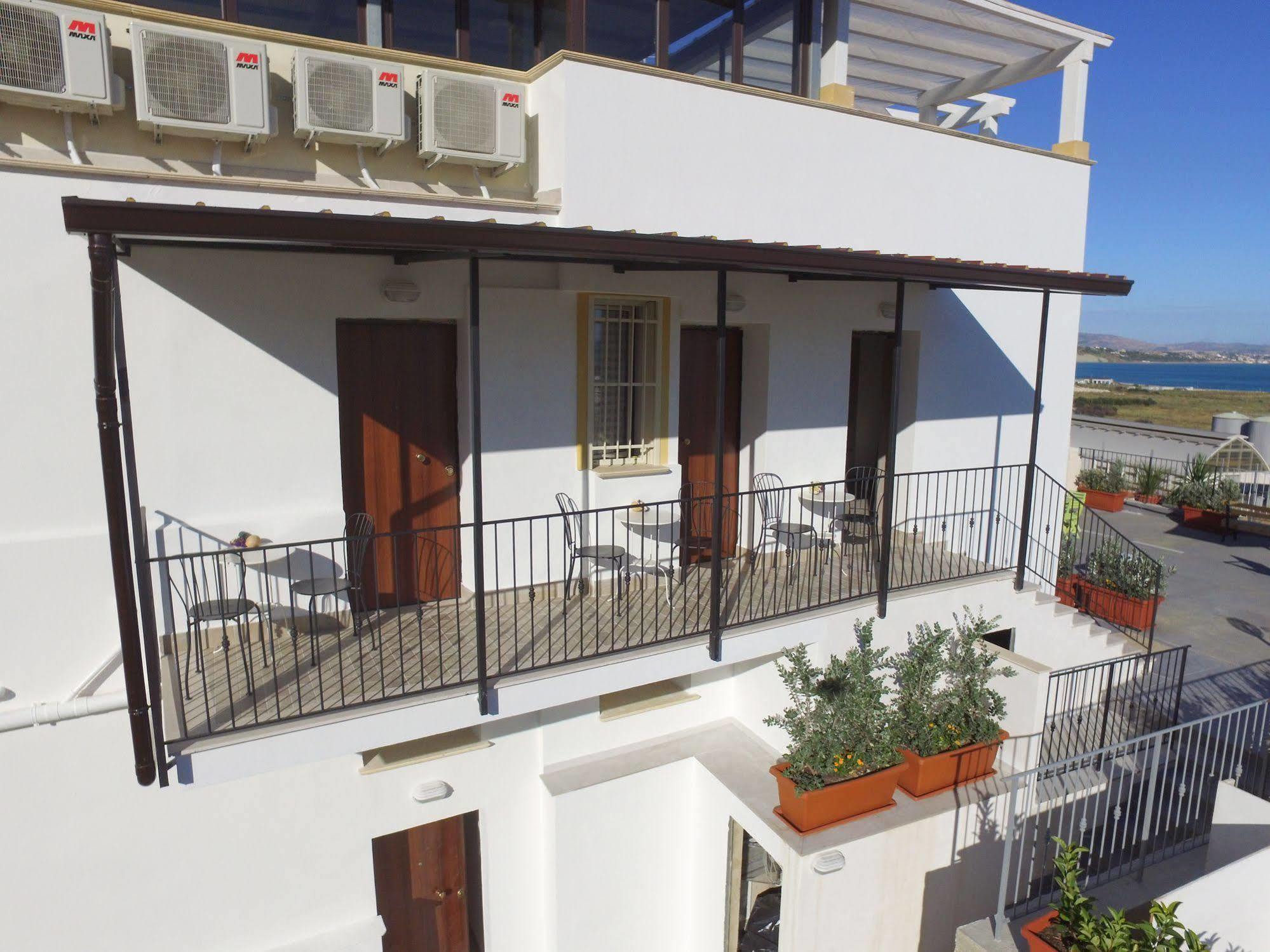 B&B Baglio Santa Croce Porto Empedocle Exterior photo